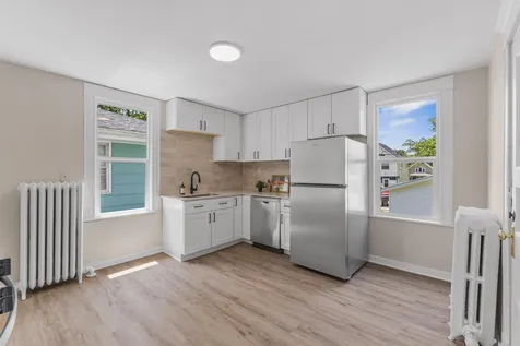 413 Knox Avenue N Minneapolis MN 55405