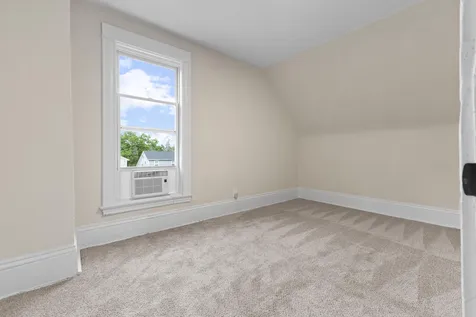 413 Knox Avenue N Minneapolis MN 55405