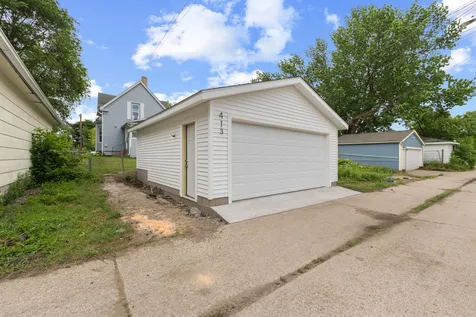 413 Knox Avenue N Minneapolis MN 55405
