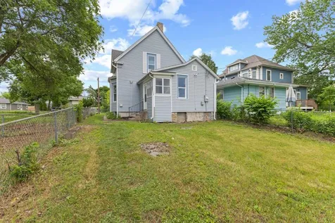 413 Knox Avenue N Minneapolis MN 55405