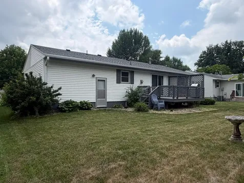209 E Barck Avenue Luverne MN 56156