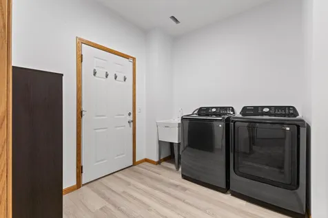 7520 Walker Street Saint Louis Park MN 55426