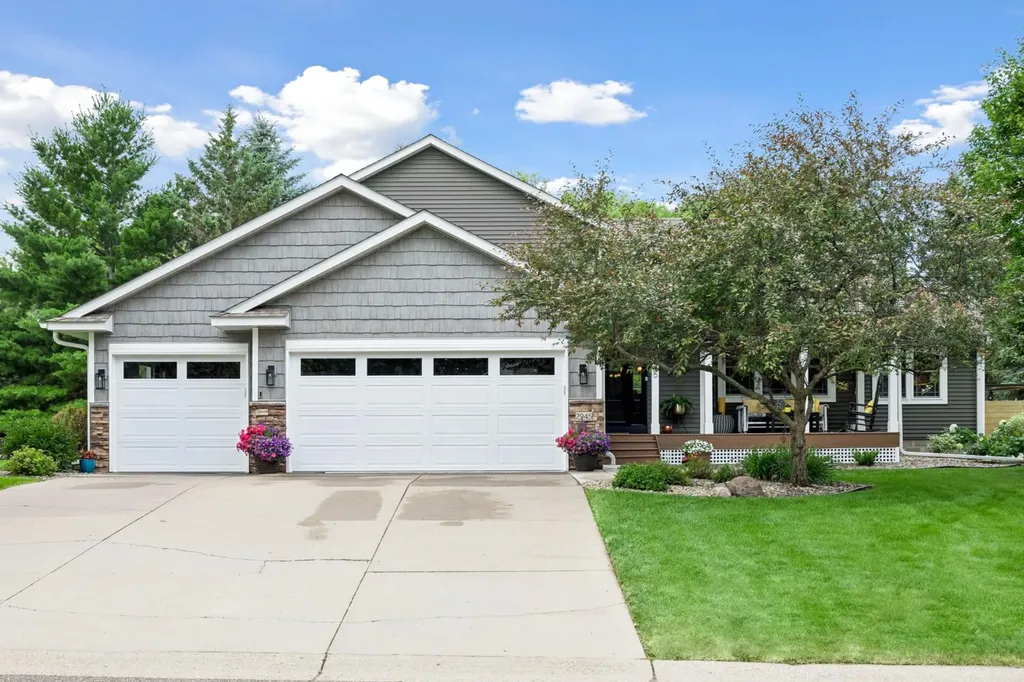 2945 Costa Lane Little Canada MN 55117