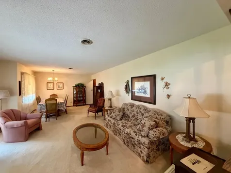 1111 Elm Cove Luverne MN 56156