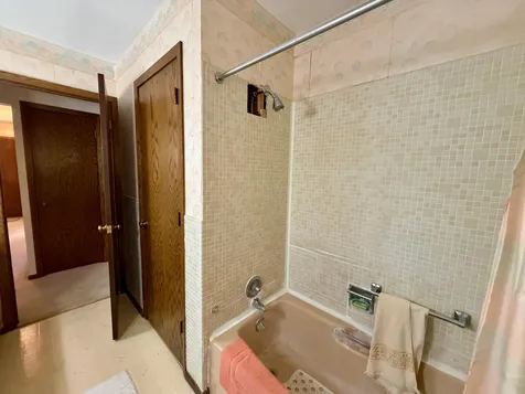 1111 Elm Cove Luverne MN 56156