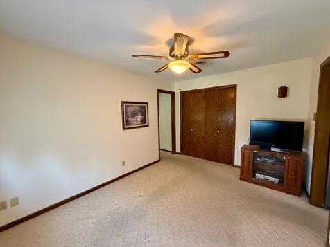 1111 Elm Cove Luverne MN 56156
