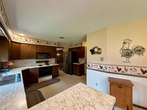 1111 Elm Cove Luverne MN 56156