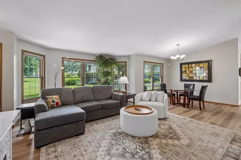 1729 Donegal Drive Woodbury MN 55125