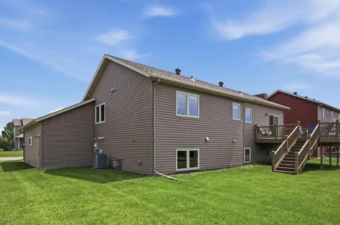 506 8th Street NE Dilworth MN 56529