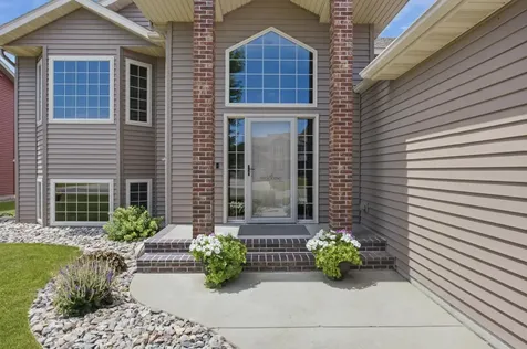 506 8th Street NE Dilworth MN 56529