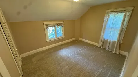 1805 Fulham Street Lauderdale MN 55113