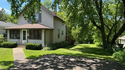 1805 Fulham Street Lauderdale MN 55113