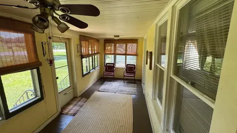 1805 Fulham Street Lauderdale MN 55113