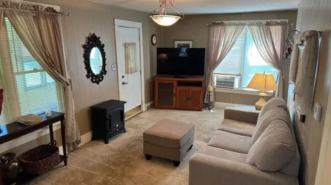 1805 Fulham Street Lauderdale MN 55113