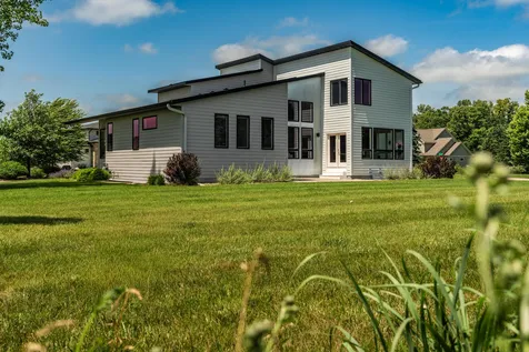 4080 Ironton Lane SW Plainview MN 55902