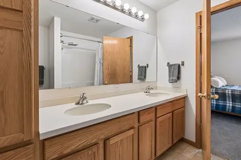 1131 Village Street SE New Prague MN 56071