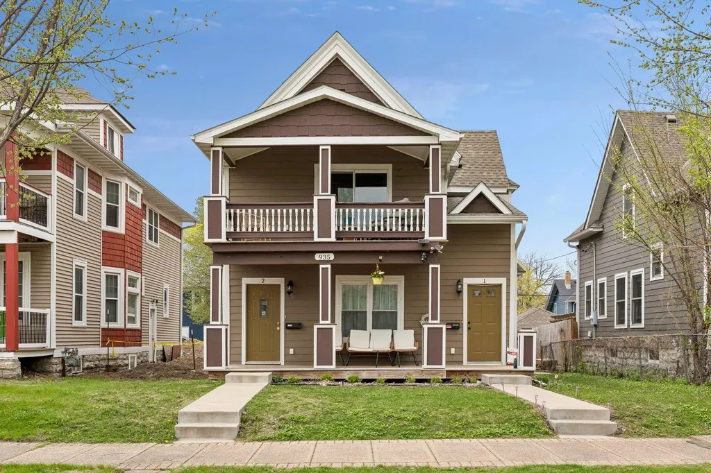 935 Iglehart Avenue Saint Paul MN 55104