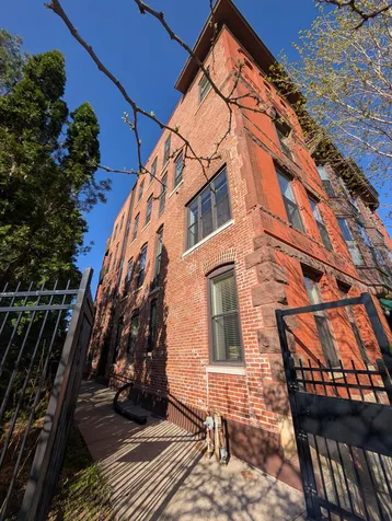 162 College Avenue W Saint Paul MN 55102