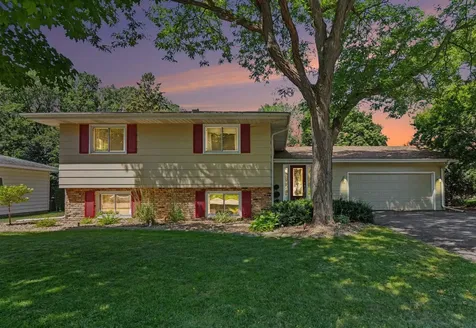 436 Rice Creek Boulevard NE Fridley MN 55432