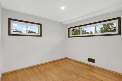89 Flandrau Place Saint Paul MN 55106