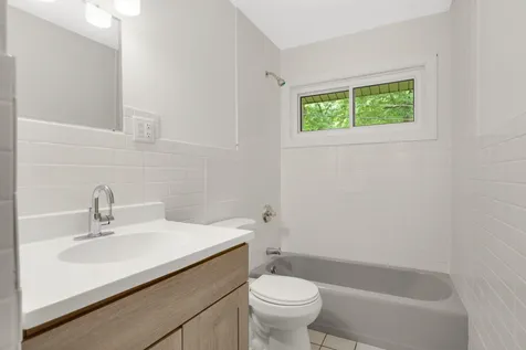 89 Flandrau Place Saint Paul MN 55106