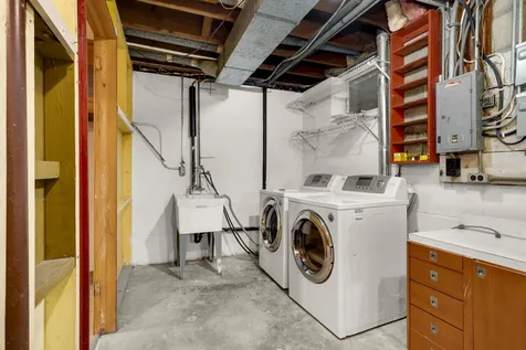 89 Flandrau Place Saint Paul MN 55106
