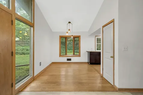 89 Flandrau Place Saint Paul MN 55106