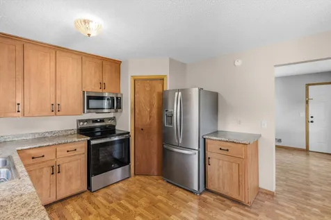 736 Lasso Lane Eagan MN 55123