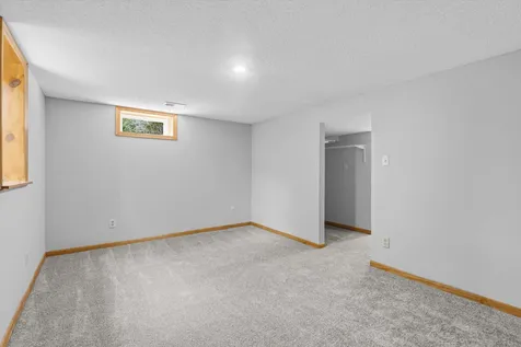 736 Lasso Lane Eagan MN 55123