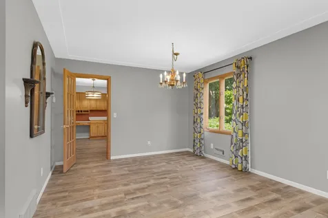 13513 Colfax Avenue S Burnsville MN 55337