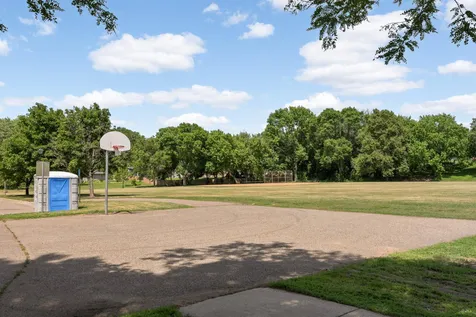 13513 Colfax Avenue S Burnsville MN 55337