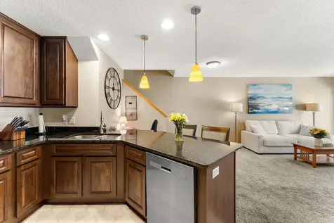 8598 Quarry Ridge Lane Woodbury MN 55125