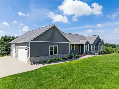 5490 College View Road E Rochester MN 55904