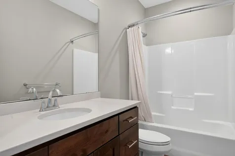 5490 College View Road E Rochester MN 55904