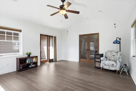 8137 16th Avenue S Bloomington MN 55425