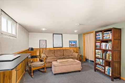 3331 Vernon Street Duluth MN 55806