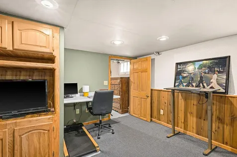 3331 Vernon Street Duluth MN 55806