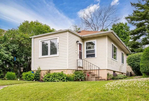 3331 Vernon Street Duluth MN 55806