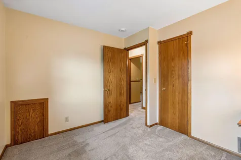 10424 Zion Street NW Coon Rapids MN 55433