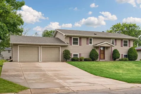 10424 Zion Street NW Coon Rapids MN 55433
