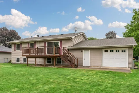 10424 Zion Street NW Coon Rapids MN 55433