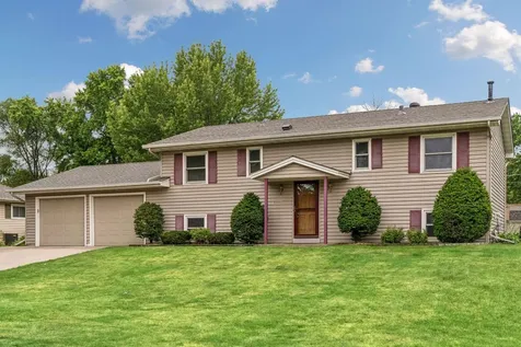 10424 Zion Street NW Coon Rapids MN 55433
