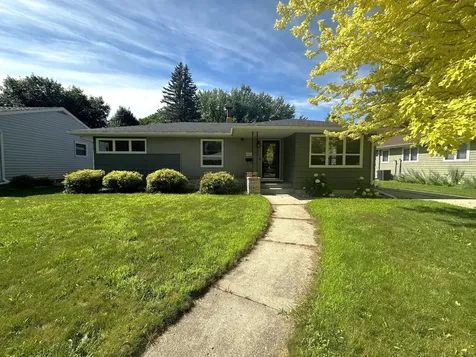 1002 Poplar Avenue Marshall MN 56258