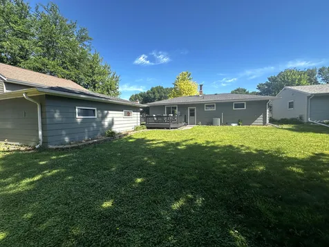 1002 Poplar Avenue Marshall MN 56258