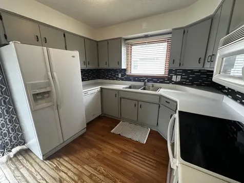 1002 Poplar Avenue Marshall MN 56258