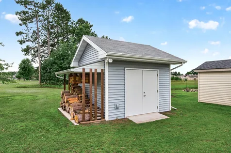 4858 382nd Drive North Branch MN 55056