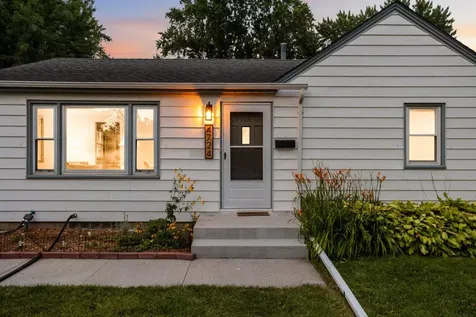 4724 Nevada Avenue N Crystal MN 55428