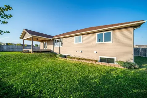 580 Canyon Lane NW Eyota MN 55934