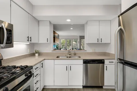 826 Summit Avenue Minneapolis MN 55403