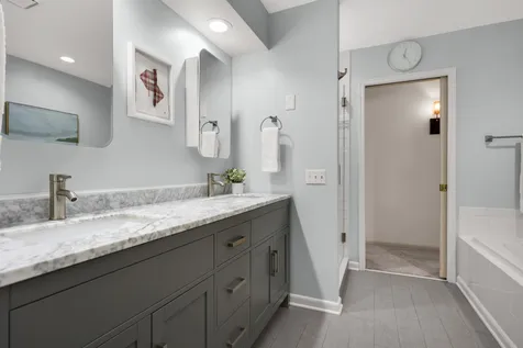 826 Summit Avenue Minneapolis MN 55403